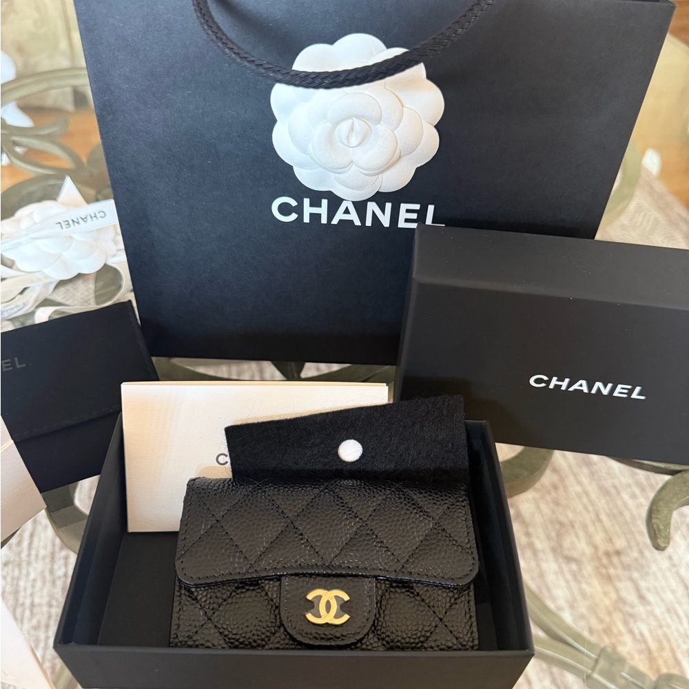 CHANEL Black Quilted Caviar Leather Card Case with Gold CC